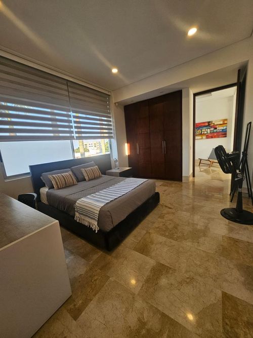 Casa de 4 alcobas en venta en Ciudad Jardin, Cali, 900 m² · foto 4 de 24