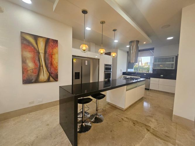Casa de 4 alcobas en venta en Ciudad Jardin, Cali, 900 m² · foto 10 de 24