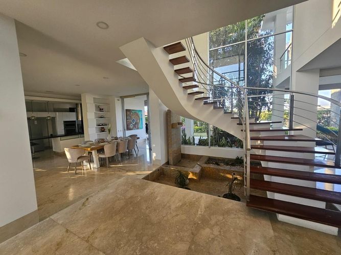 Casa de 4 alcobas en venta en Ciudad Jardin, Cali, 900 m² · foto 12 de 24
