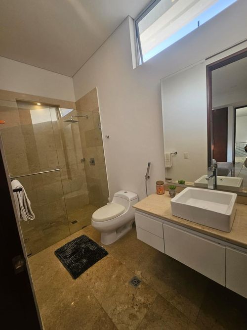 Casa de 4 alcobas en venta en Ciudad Jardin, Cali, 900 m² · foto 23 de 24