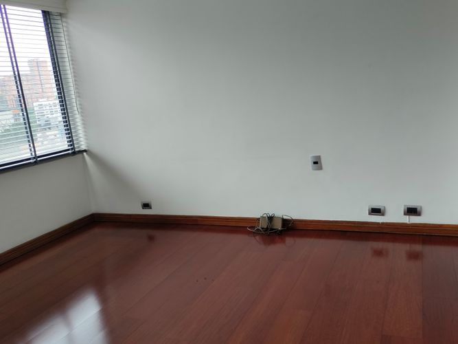 Apartamento de 3 alcobas en venta en El Poblado, Medellín, 225 m² · foto 7 de 15