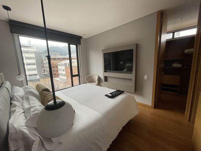 Apartamento de 1 alcoba en venta en Chico Norte, Bogotá, 72 m² · foto 13 de 24