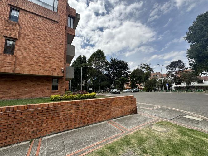 Apartamento de 3 alcobas en venta en La Calleja, Bogotá, 107 m² · foto 4 de 24