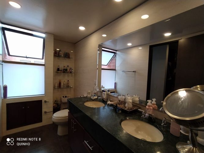 Apartamento en venta en Gratamira, Bogotá · foto 8 de 24