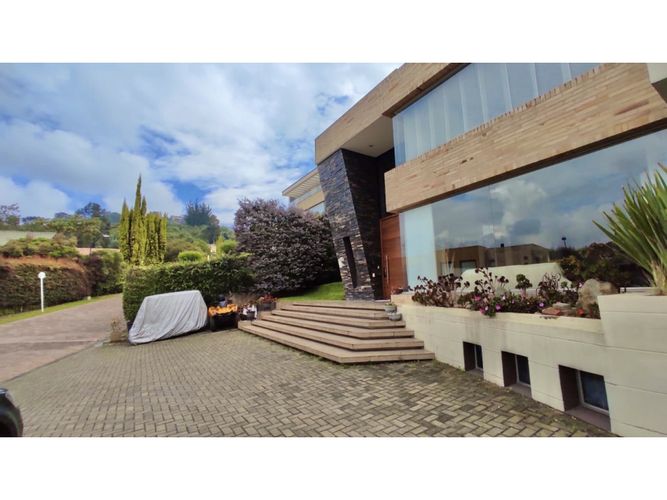 Casa de 3 alcobas en venta en Briceño, Sopó, 450 m² · foto 2 de 24