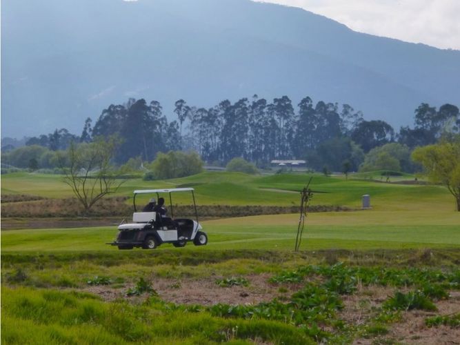 Lote en venta en La Balsa, Chía, 80000 m² · foto 3 de 5