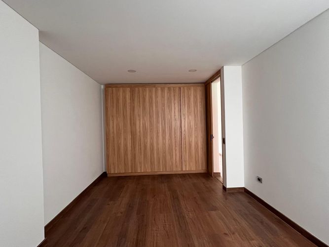 Casa de 4 alcobas en venta en Llano Grande, Rionegro, 250 m² · foto 8 de 15