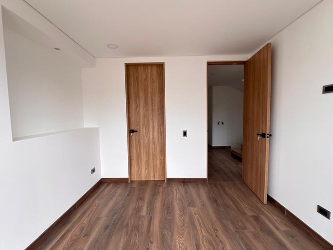 Casa de 4 alcobas en venta en Llano Grande, Rionegro, 250 m² · foto 9 de 15