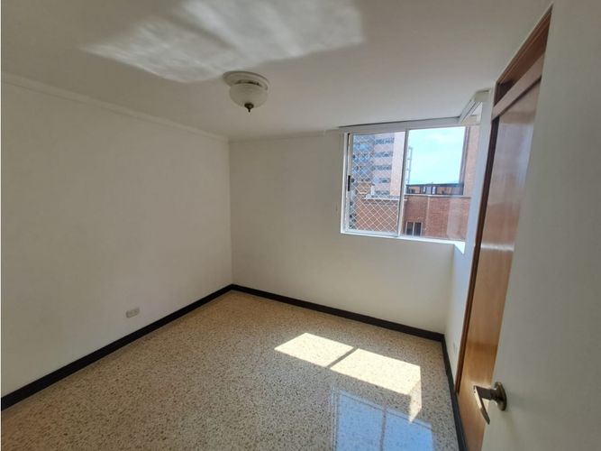 Apartamento en venta en Florida Nueva, Medellín · foto 13 de 17
