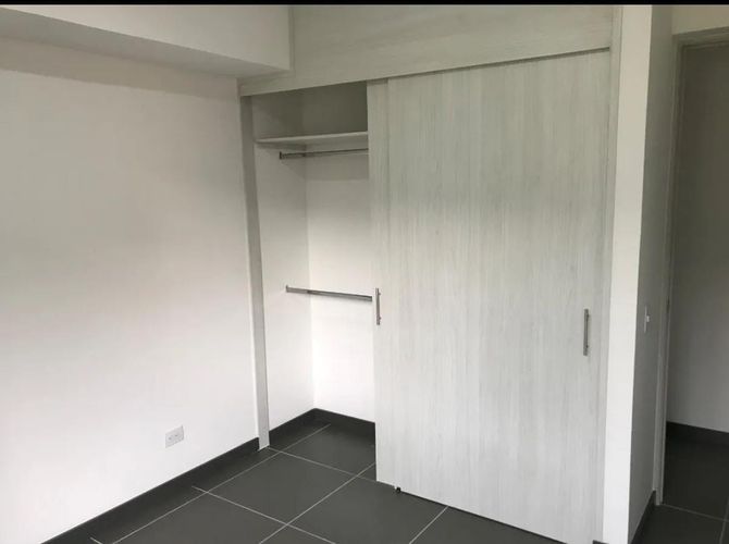 Apartamento de 3 alcobas en venta en Las Lomitas, Sabaneta, 98 m² · foto 15 de 24