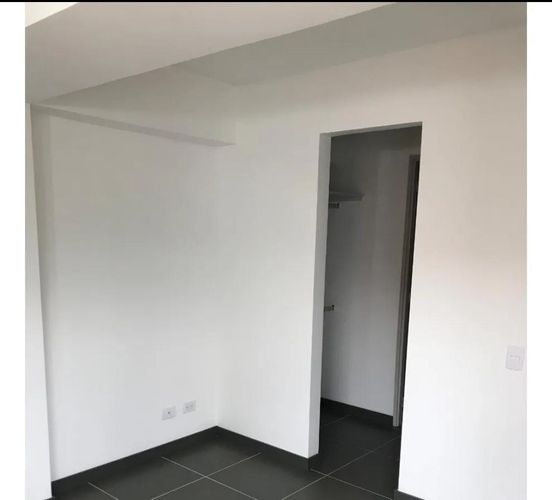 Apartamento de 3 alcobas en venta en Las Lomitas, Sabaneta, 98 m² · foto 17 de 24