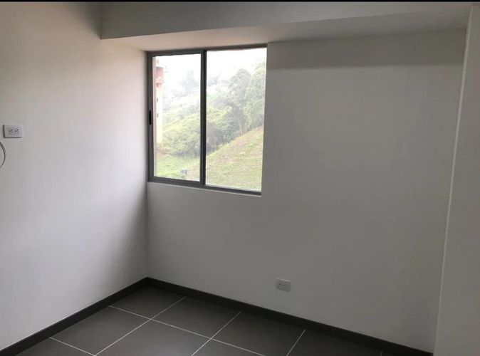 Apartamento de 3 alcobas en venta en Las Lomitas, Sabaneta, 98 m² · foto 19 de 24