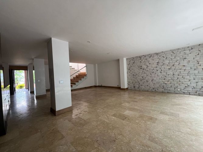 Casa de 4 alcobas en venta en El Poblado, Medellín, 366 m² · foto 6 de 19