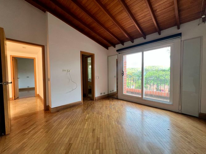 Casa de 4 alcobas en venta en El Poblado, Medellín, 366 m² · foto 18 de 19