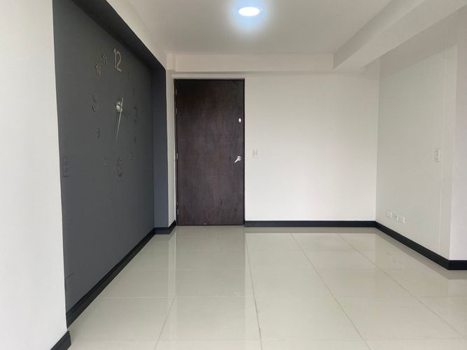 Apartamento de 2 alcobas en venta en Virgen Del Carmen, Sabaneta, 54 m² · foto 2 de 20