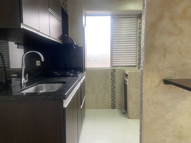 Apartamento de 2 alcobas en venta en Virgen Del Carmen, Sabaneta, 54 m² · foto 7 de 20