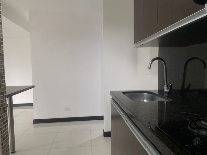 Apartamento de 2 alcobas en venta en Virgen Del Carmen, Sabaneta, 54 m² · foto 9 de 20