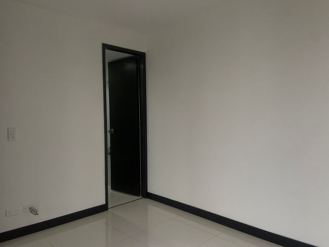 Apartamento de 2 alcobas en venta en Virgen Del Carmen, Sabaneta, 54 m² · foto 10 de 20