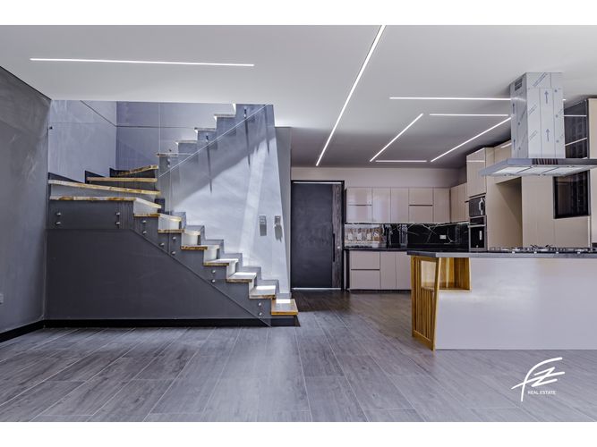 Casa de 3 alcobas en venta en Llano Grande, Rionegro, 205 m² · foto 4 de 24