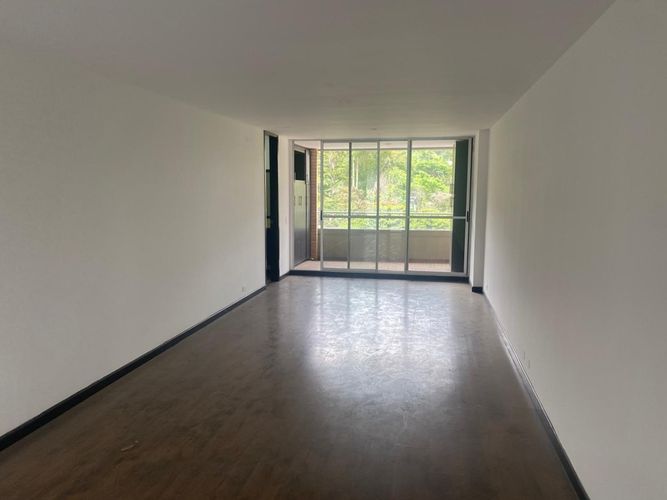 Oficina en arriendo en El Poblado, Medellín, 47 m² · foto 3 de 14
