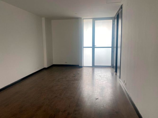 Oficina en arriendo en El Poblado, Medellín, 47 m² · foto 9 de 14