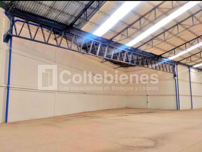 Bodega en venta en La Hondita, Guarne, 1538 m² · foto 2 de 6