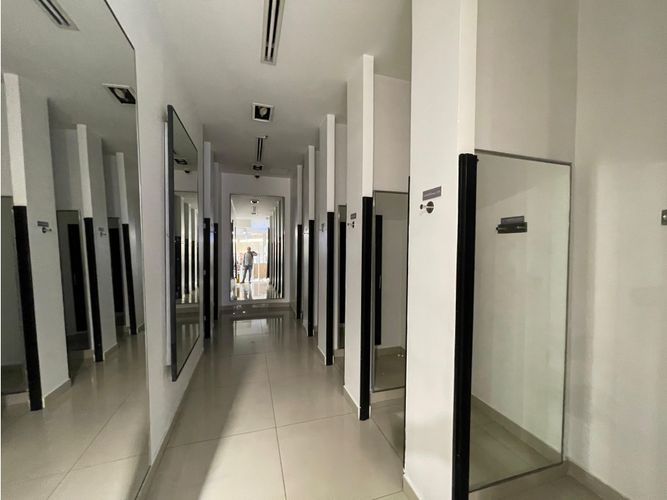 Local en arriendo en Conquistadores, Medellín, 254 m² · foto 10 de 10