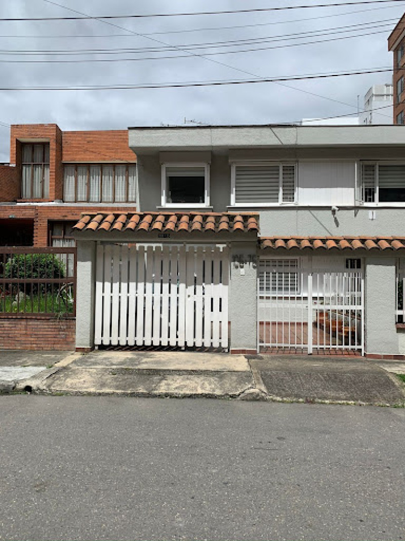 Casa en venta en Puente Largo, Bogotá · foto 2 de 14