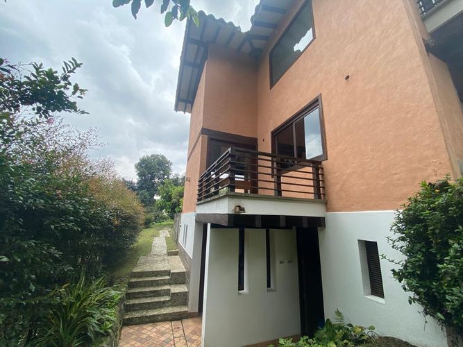 Casa de 5 alcobas en venta en La Aldea, La Estrella, 355 m² · foto 13 de 14