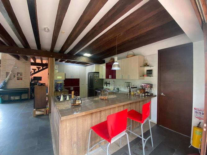 Casa de 5 alcobas en venta en La Aldea, La Estrella, 355 m² · foto 4 de 14