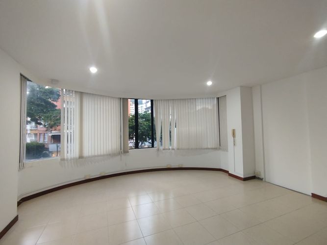 Oficina en arriendo en Pinares, Pereira, 26 m² · foto 2 de 5