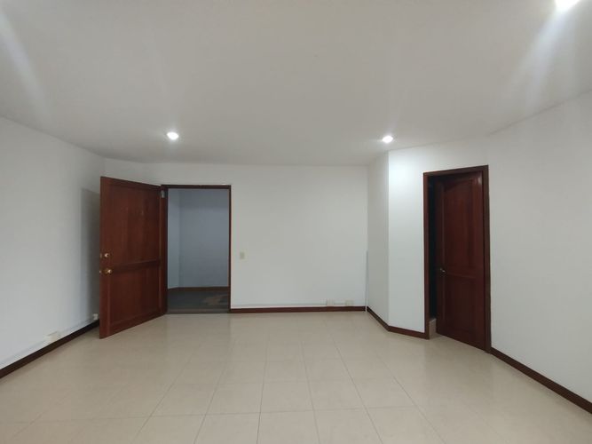 Oficina en arriendo en Pinares, Pereira, 26 m² · foto 4 de 5