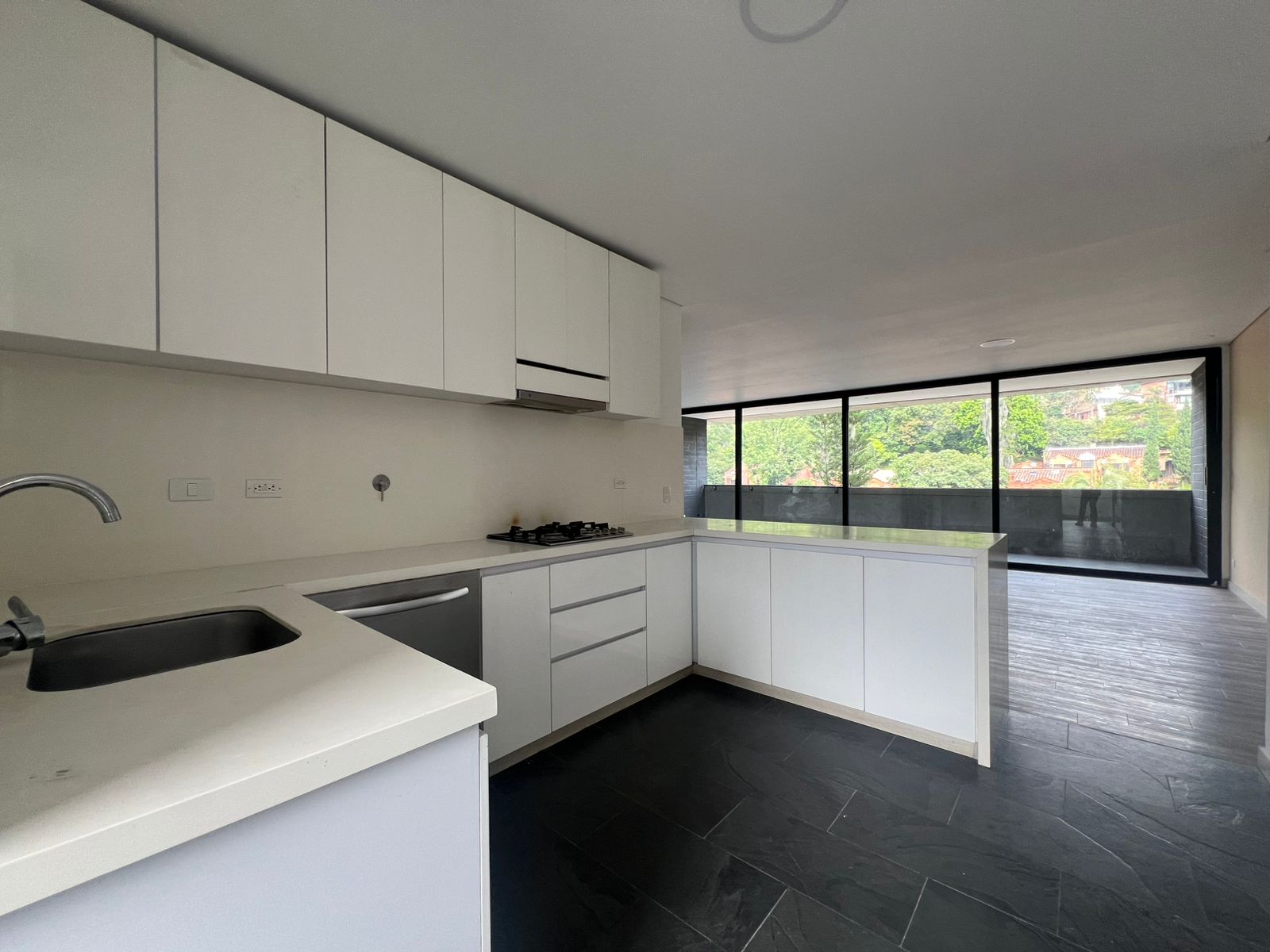 Apartamento en venta en Loma Benedictinos, Envigado · foto 5 de 20