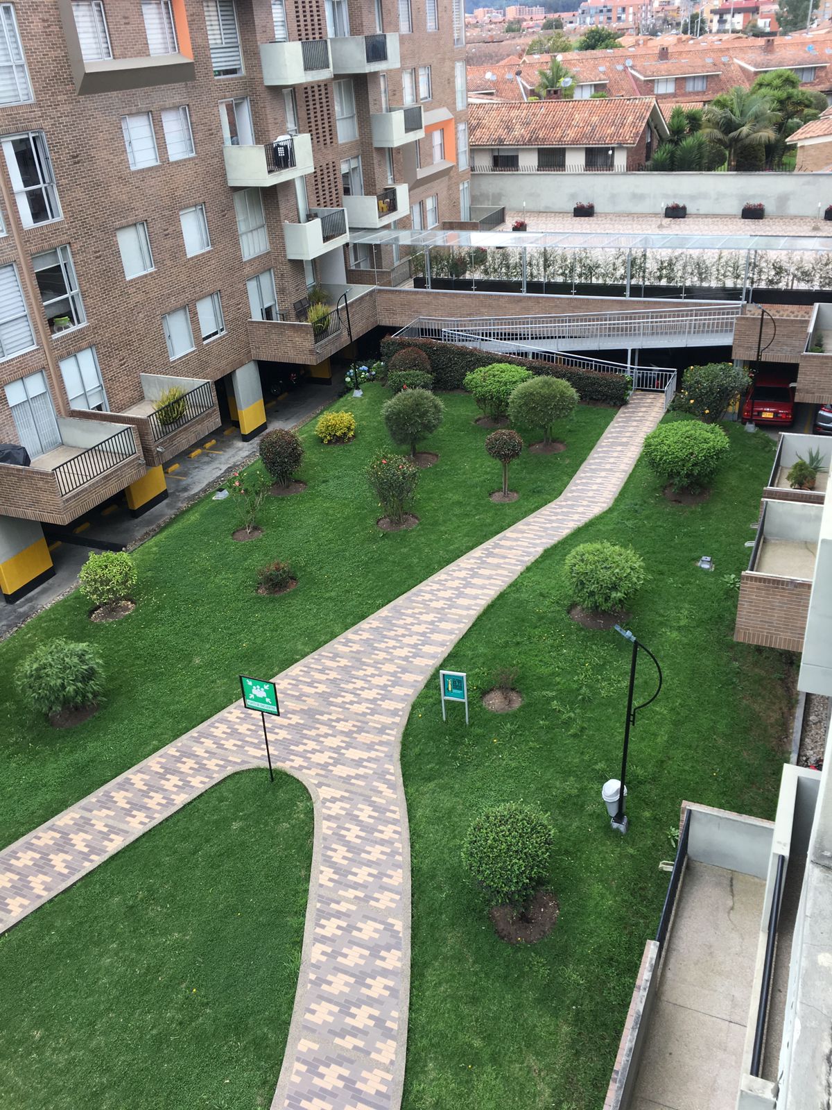 Apartamento en arriendo en Delicias Norte, Chía · foto 2 de 18