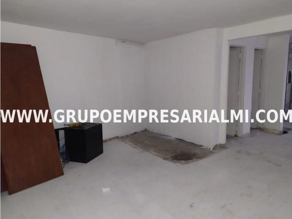 Warehouse for sale in Guayabal, Medellín 3