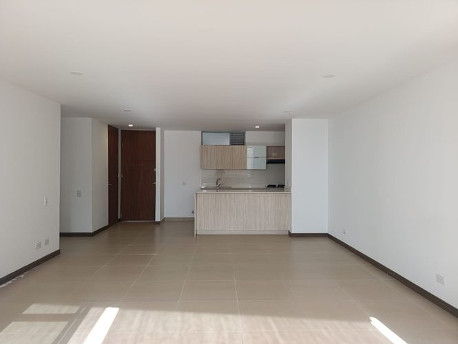 Apartamento de 3 alcobas en arriendo en El Poblado, Medellín, 120 m² · foto 2 de 18