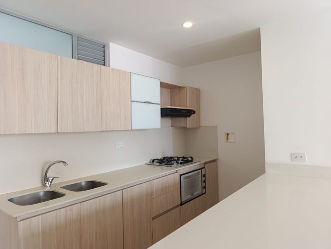 Apartamento de 3 alcobas en arriendo en El Poblado, Medellín, 120 m² · foto 6 de 18