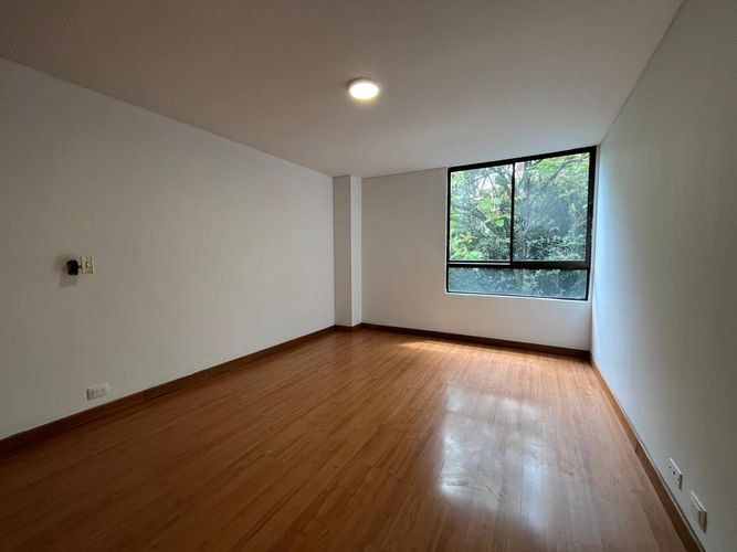 Apartamento de 3 alcobas en arriendo en El Poblado, Medellín, 184 m² · foto 6 de 14