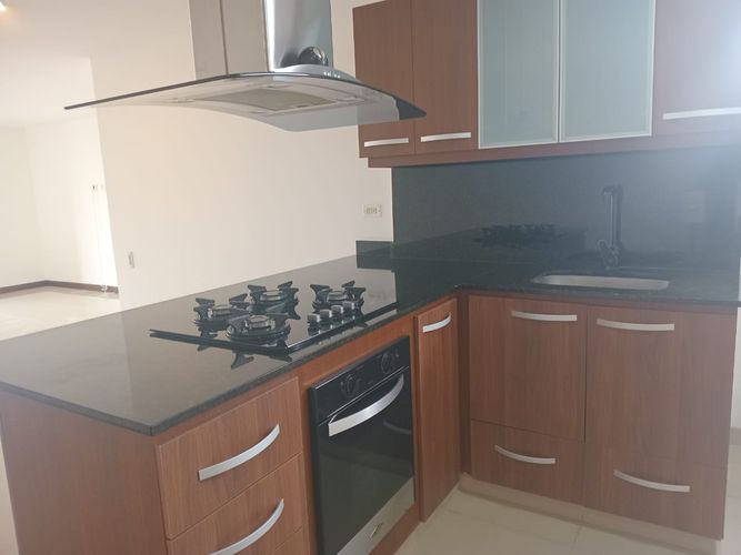 Apartamento de 3 alcobas en arriendo en Cumbres, Envigado, 103 m² · foto 6 de 18