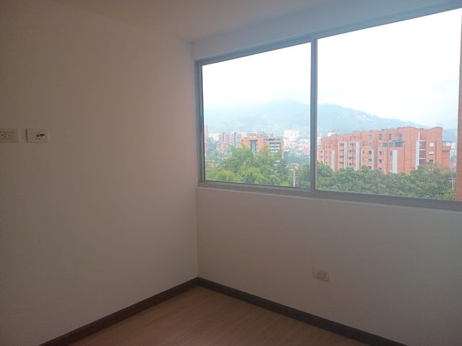 Apartamento de 3 alcobas en arriendo en Cumbres, Envigado, 103 m² · foto 11 de 18