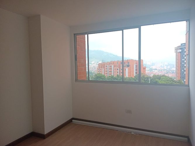 Apartamento de 3 alcobas en arriendo en Cumbres, Envigado, 103 m² · foto 15 de 18