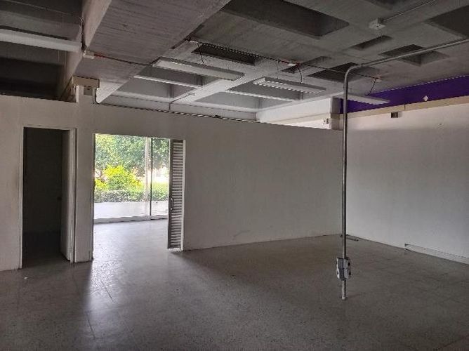 Local en venta en Castilla, Villavicencio, 75 m² · foto 4 de 10