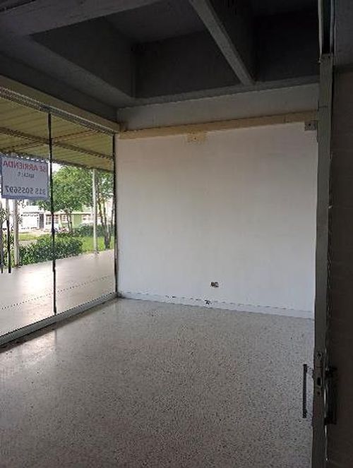Local en venta en Castilla, Villavicencio, 75 m² · foto 8 de 10