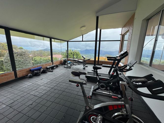 Casa de 4 alcobas en venta en Yerbabuena, Sopó, 442 m² · foto 6 de 21