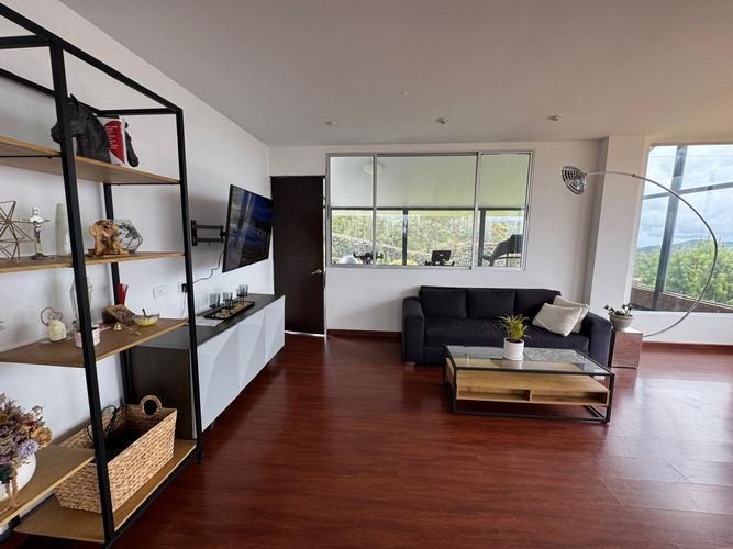 Casa de 4 alcobas en venta en Yerbabuena, Sopó, 442 m² · foto 11 de 21