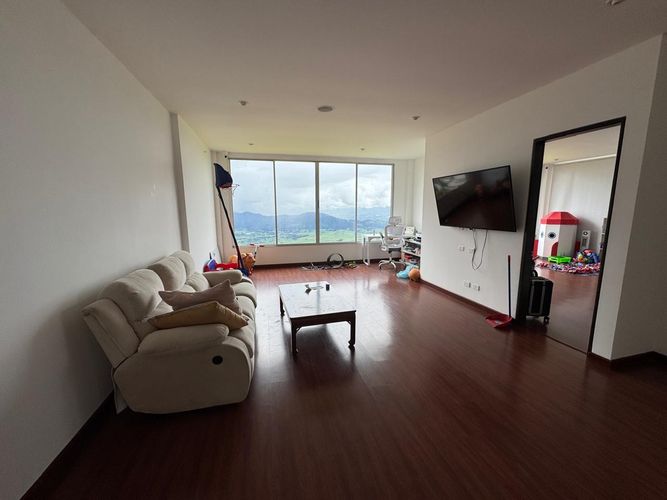 Casa de 4 alcobas en venta en Yerbabuena, Sopó, 442 m² · foto 10 de 21