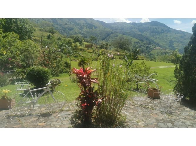 Finca en venta en Actividad Multiple, Copacabana, 32000 m² · foto 3 de 24