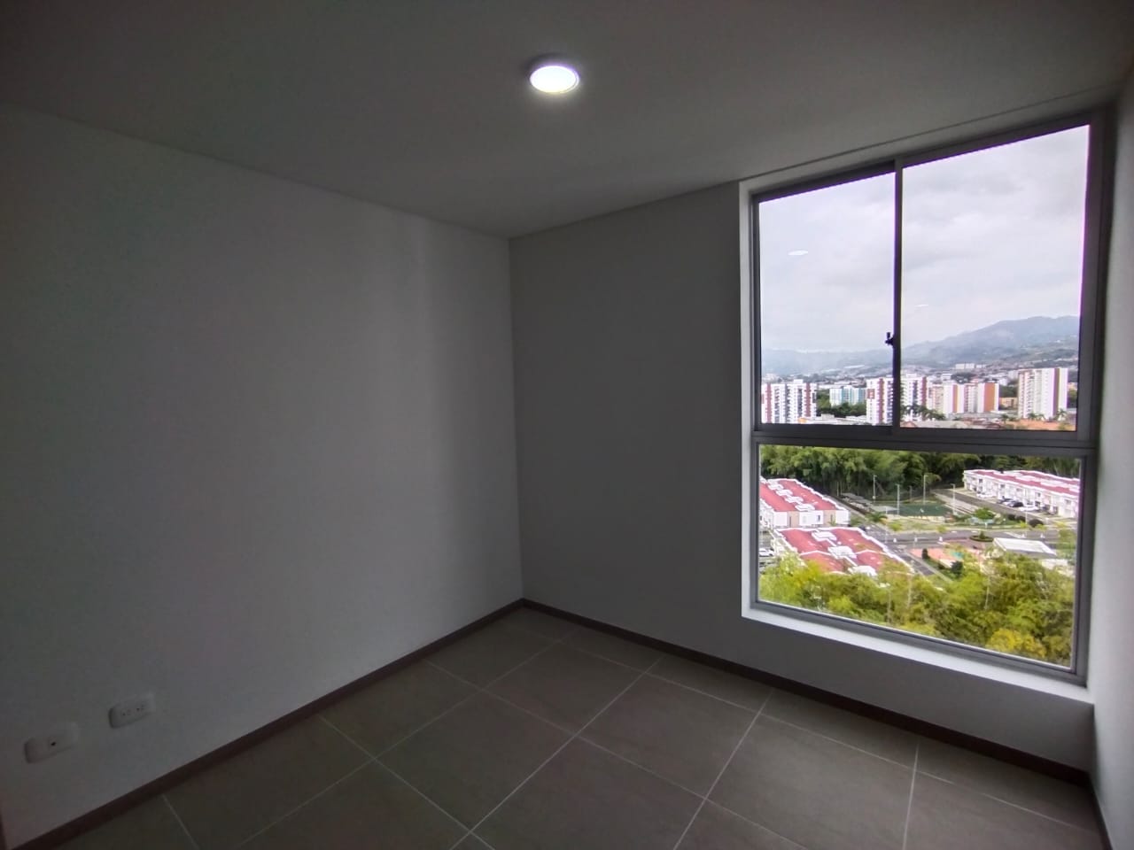 Apartamento en venta en La Macarena, Pereira · foto 9 de 16