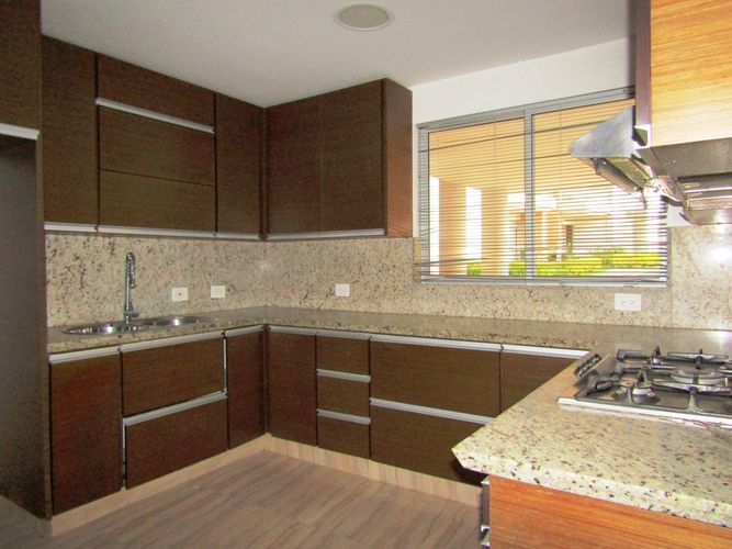 Casa de 3 alcobas en arriendo en Pinares Alto, Pereira, 234 m² · foto 5 de 21