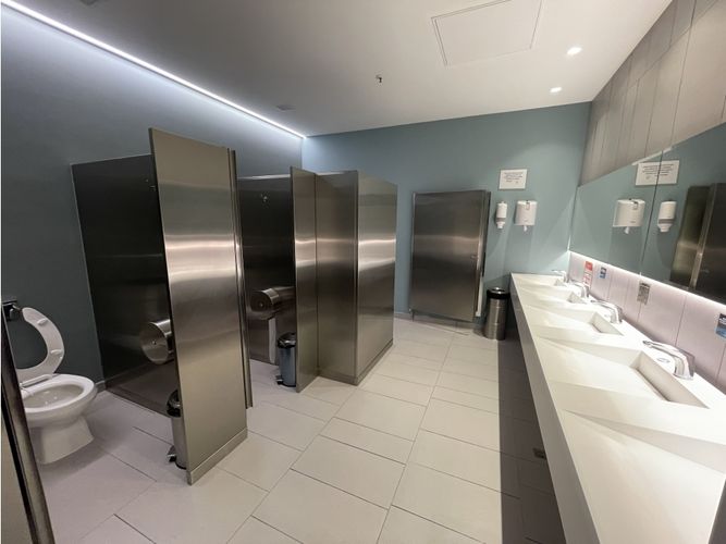 Oficina en arriendo en Milla De Oro, Medellín, 909 m² · foto 15 de 19